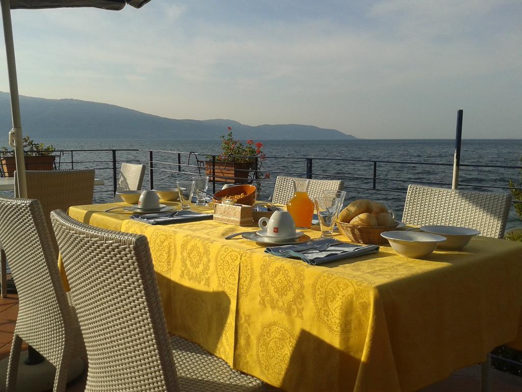 Villa Residence La Limonaia Gargnano Pokoj fotografie